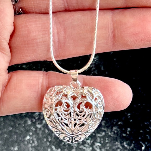 Jewelry - 925 Sterling Silver Filigree Heart Pendant Necklace 14" Snake Chain